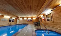 Country Inn & Suites by Radisson, Kearney, NE - Pools
