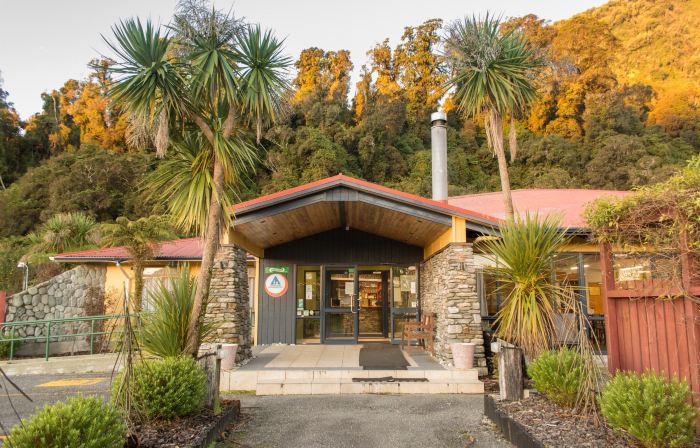 Haka House Franz Josef