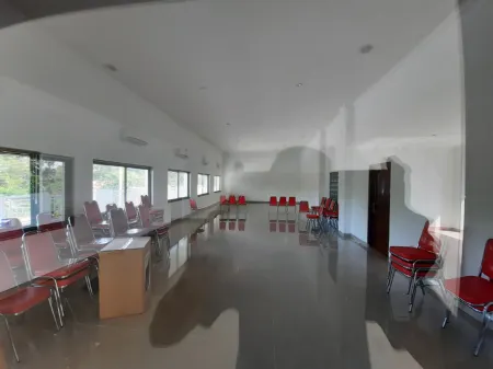 Hotel Sanjaya Purworejo Отели в г. Purworejo Regency