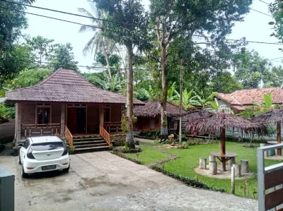 Giaz Villa Carita Anyer Hotels near Condominium Lippo Carita