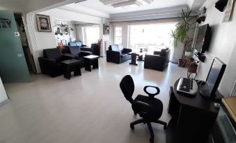 Altay Hotel - Housity