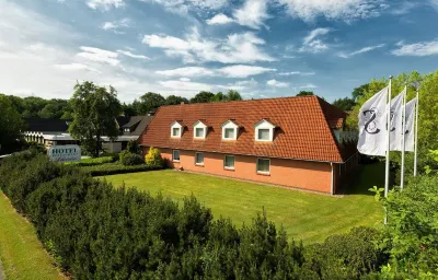Hotel & Restaurant Schröder Отели в г. Мульмсхорн