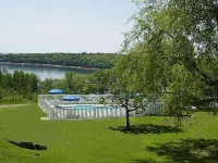 Ledges by the Bay