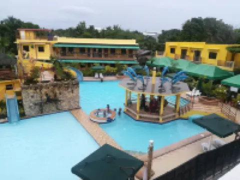 Moalboal Tropics Hoteles en Moalboal