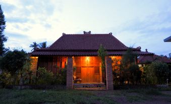 Home Stay Omah Opas