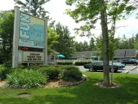 Traverse Bay Inn Hotels in East Bay Township