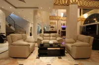 Raoum Inn Hail