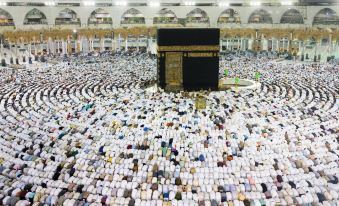 5. Midan Ho..