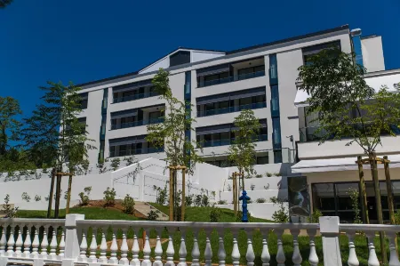 Boutique Hotel Esplanade Отели в г. Kras