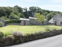 Buttercup Cottage Hotels near Treak Cliff Cavern