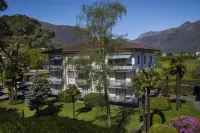 Villa Delta Suites House