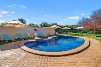 Heritage Motor Inn Corowa Hotels in Corowa