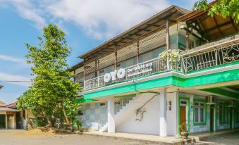 Super OYO 1755 De'Balcon Accomodation Near Ngurah Rai Airport