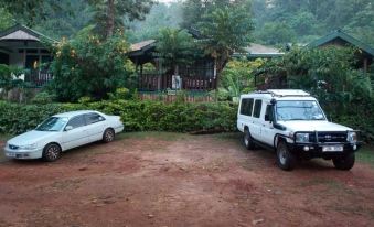 Bwindi View Lodge & Camp Site