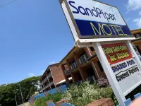 Sandpiper Motel Hotels in Sarina