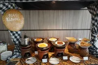 Ascent Premiere Hotel Pasuruan - breakfast