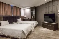 Maple Hotel Hotels in Tainan