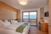 Skylodge Alpine Homes
