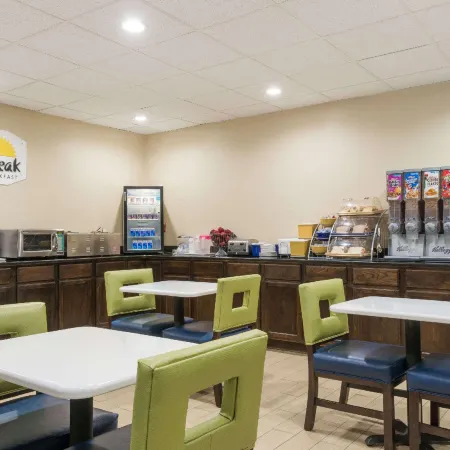 Days Inn by Wyndham Ashland
