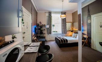 Pimlico Chic Suite