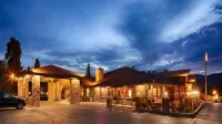 Best Western Plus Tree House Hotels in Weed