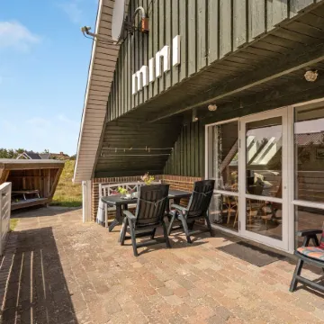 "Alleta" - 600m from the Sea