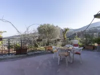 Lory House Hotel in zona Bennet di Pontedassio