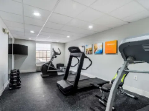Comfort Inn & Suites Hotels in Davidson County
