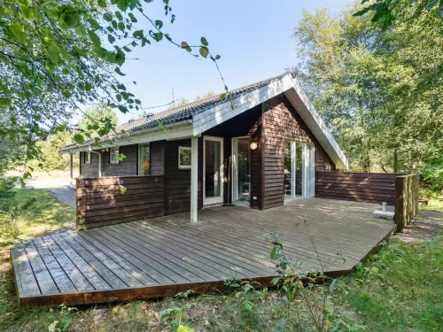 "Jussi" - 3.5km from the Sea Hotels in Brovst