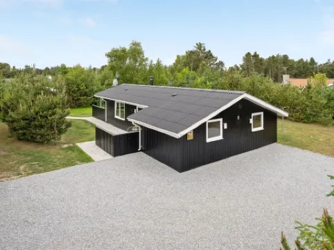 "Frudde" - 400m from the Sea