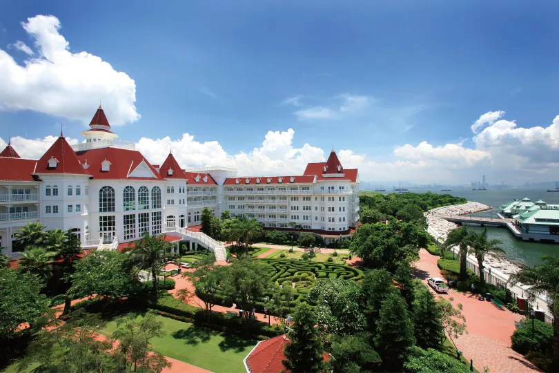 Hong Kong Disneyland Hotel