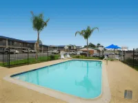 Xecutive Inn and Suites Hotels in Center