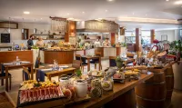 Valamar Riviera Hotel & Residence - breakfast