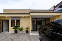 RedDoorz @ Medan Johor 2