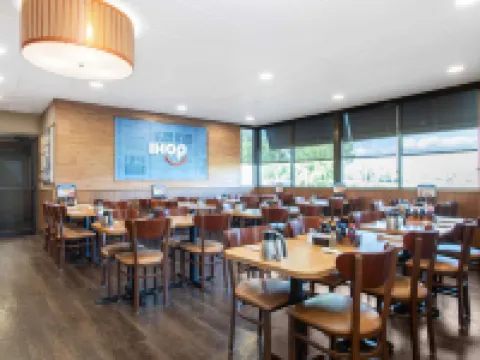 Days Inn by Wyndham Orlando Conv. Center/International Dr Hotels in Orange County