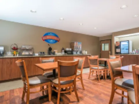 Baymont by Wyndham Marshfield Hotels in Wood County