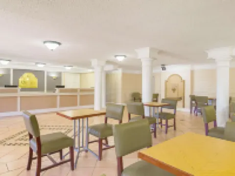 La Quinta Inn by Wyndham Denver Northglenn Hotels in Westminster