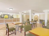 La Quinta Inn by Wyndham Denver Northglenn Hotel a Northglenn