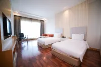 Holiday Inn Amritsar Ranjit Avenue Các khách sạn gần Sultanwind Gate