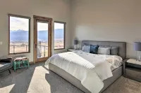 Modern Townhome w/ Mtn Views < 7 Mi to Ski Resorts - Apartments