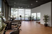 Radisson Hotel and Suites Zurich - ジム