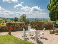 Montereggi Hotels in Capraia e Limite
