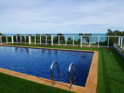 Art on the Beach 49 Các khách sạn gần Great Spot Looking at WANG KAEW RESORT