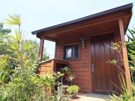 Yanbaru No Mori -Seven Hotels and Resorts- Отели рядом с достопримечательностью «Mount Yonaha»