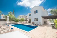 Protaras Holiday Villa Ma14 - Hot Tub