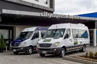 City Express Junior by Marriott Bogota Aeropuerto - parking