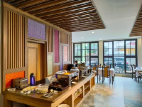 Grand Gallery Hotel Bukittinggi ブキティンギのホテル