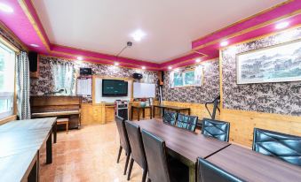 Taean (Anmyeondo) Geuttaegeu Pension