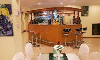 Royal Jasmine Hotel