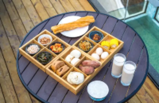 Floral Hotel·Xiapu Mid Mountain Lansu Hotel (Sansha Dongbi Store)